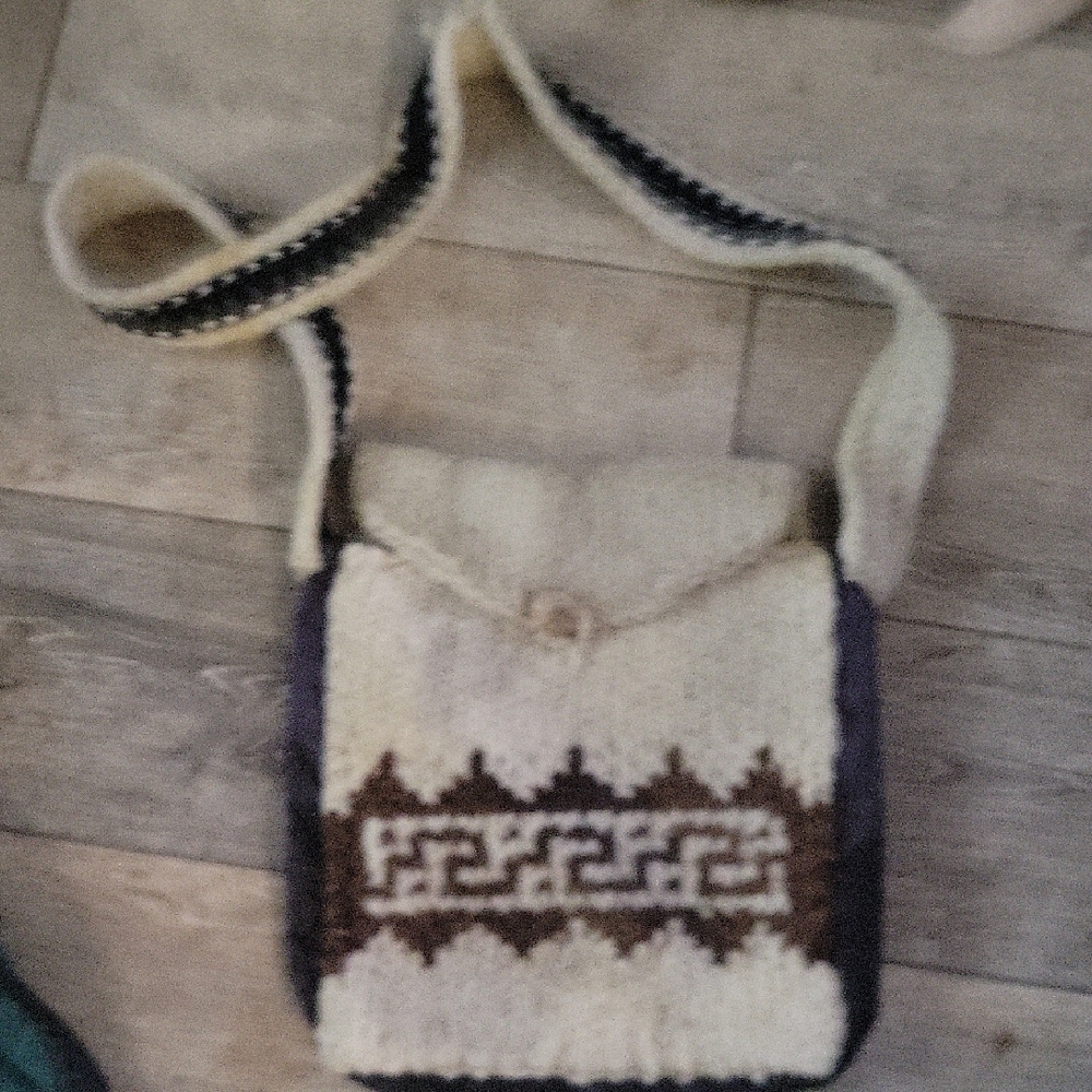 Wool Knit Shoulder Bag with Geometric Pattern